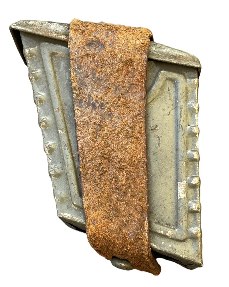 Austrian WW1 metal (Erzatz) M95 Ammo Pouch