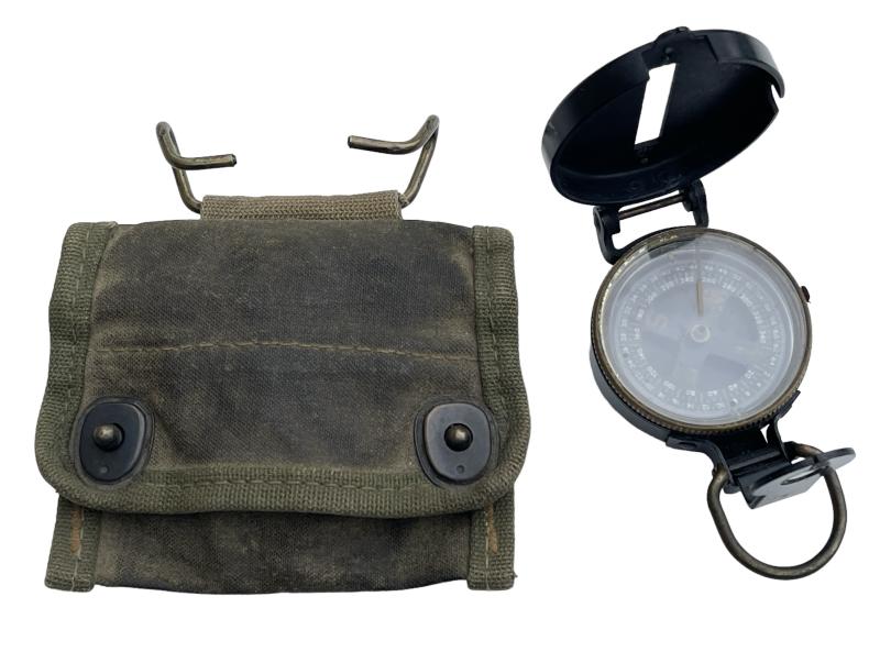 US WW2 Marching Compass in Waxed Pouch