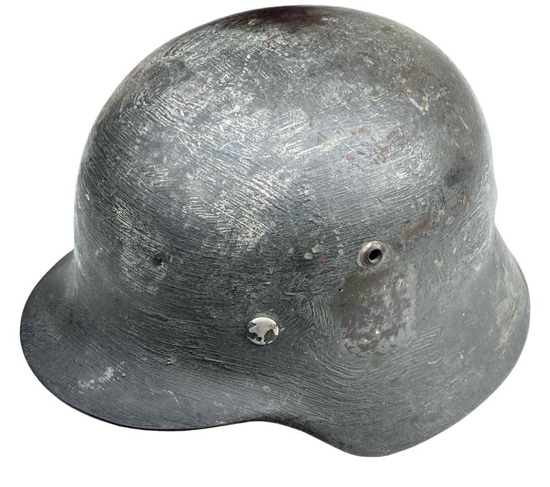 Wehrmacht M35 re-isseud Helmet with rough camo paint