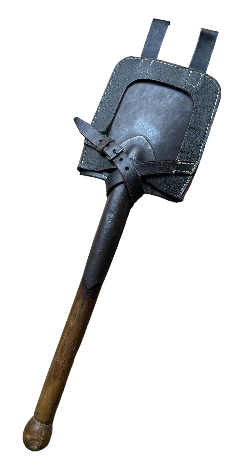 Wehrmacht Entrenching Tool in early model Cover