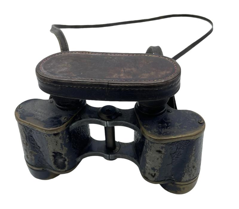 Wehrmacht 6x30 Binoculars with strap & lens cover