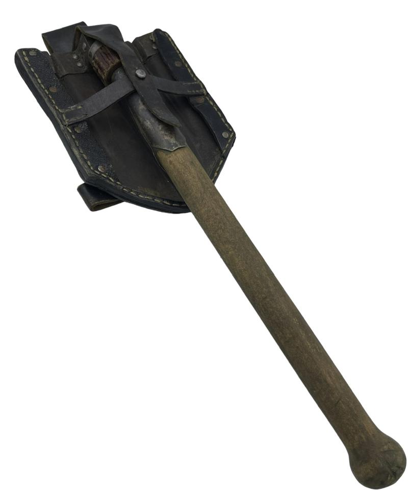 Wehrmacht second model Folding Shovel in Cover