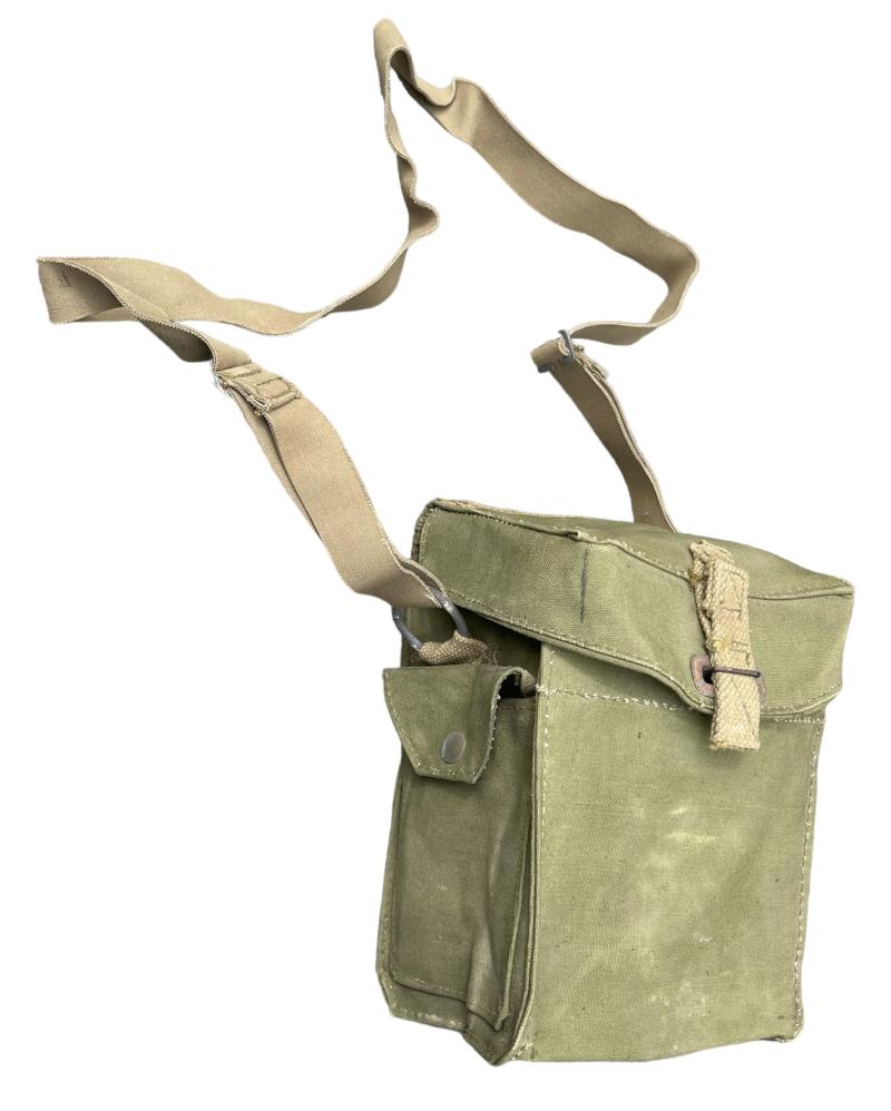 British WW2 second model Gasmask Bag