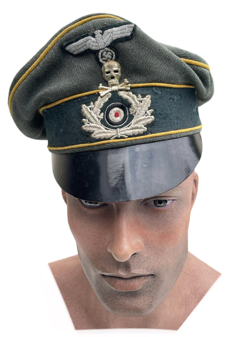 Wehrmacht NCO/Officers Cavalry Visor Cap with Traditional Braunschweig Skull