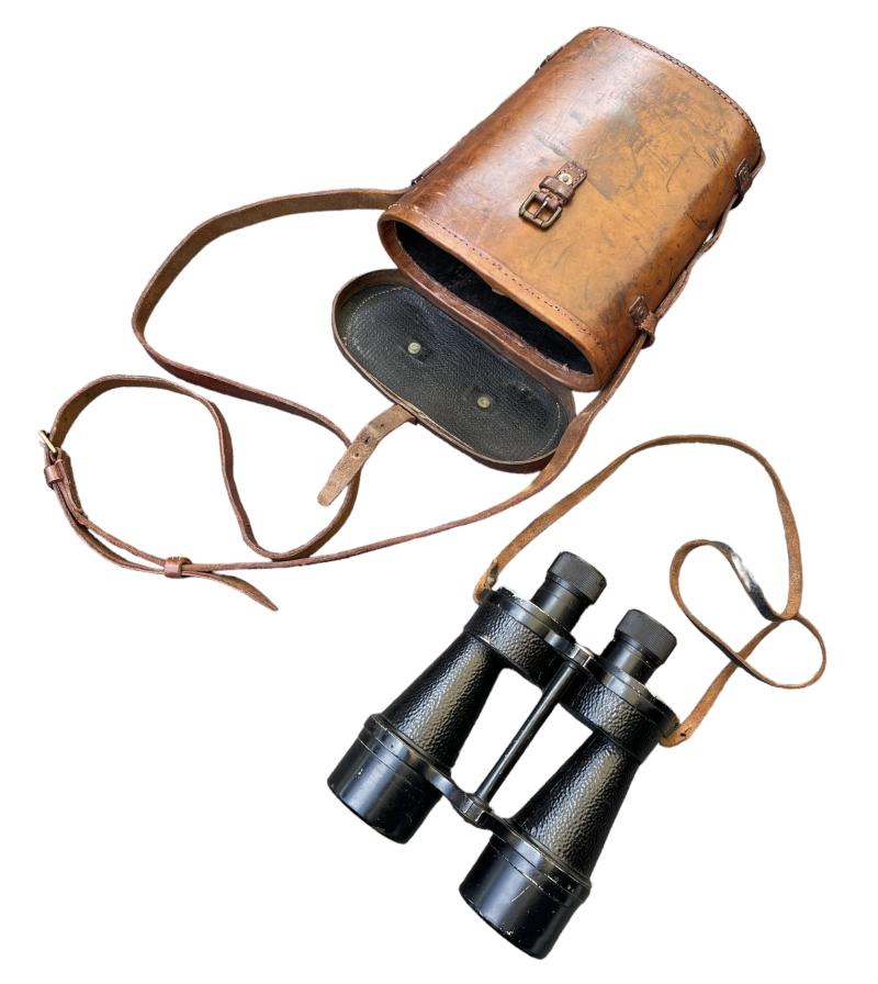 British WW2 Binoculairs in leather Carrying Case