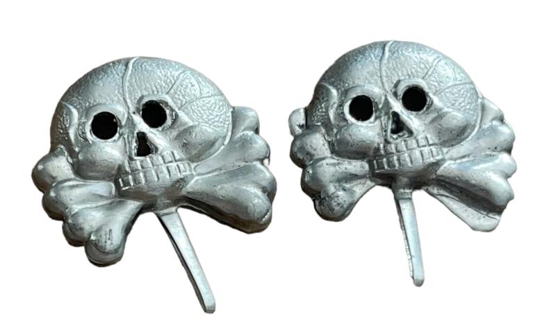 Wehrmacht Panzer Collar Tab Skulls