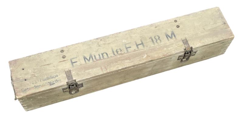 Wehrmacht wooden Case F.Mun le.F.H. 18 M