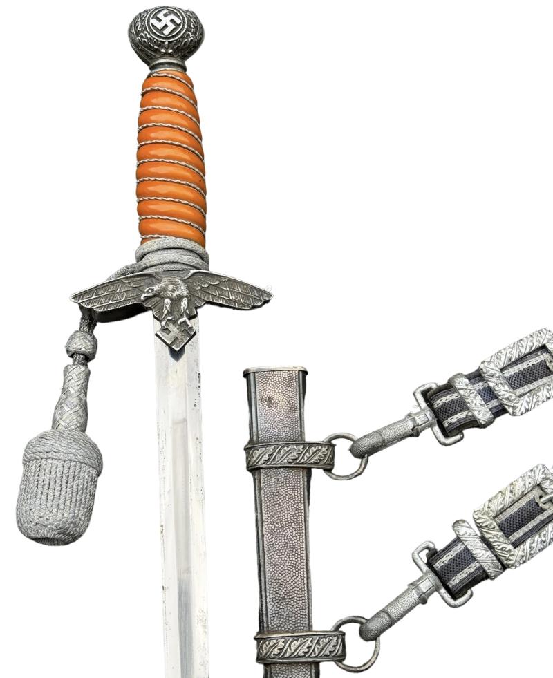 Luftwaffe Dagger with Porte Pé and Hangers