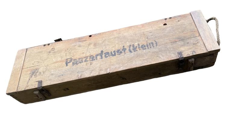 Panzerfaust Klein wooden transport case