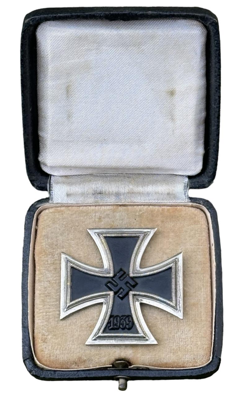 Iron Cross First Class 1939 in Case