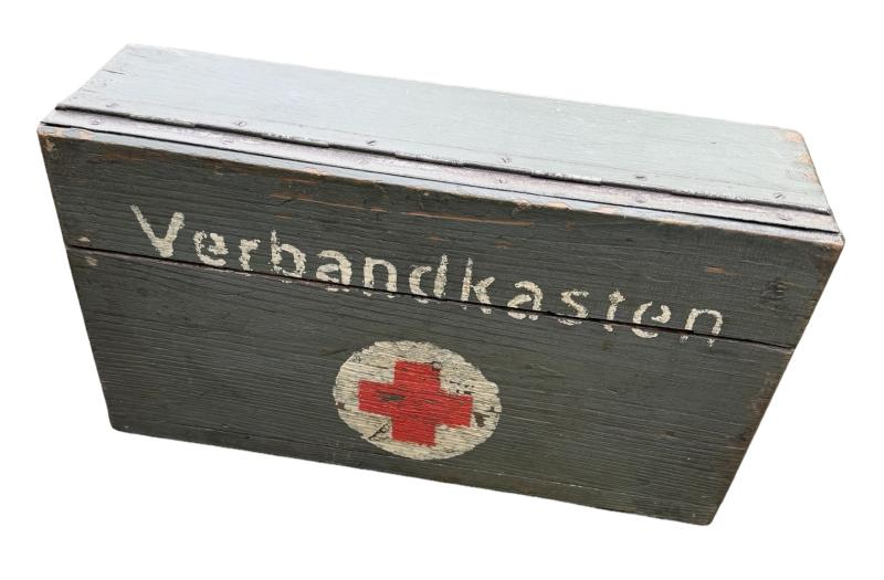 Wehrmacht wooden Vehicle Bandage Case