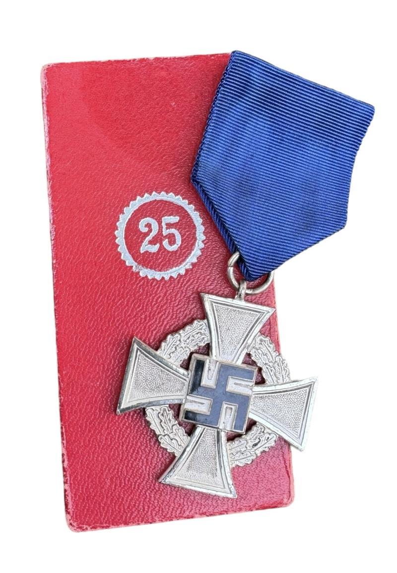 25 Years Loyal Service Medal