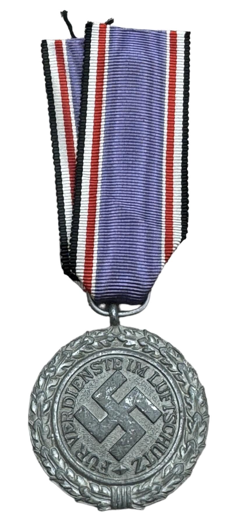 Luftschutz Medal