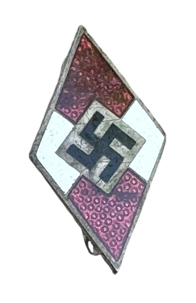 Hitler-Jugend (Diamond) Badge