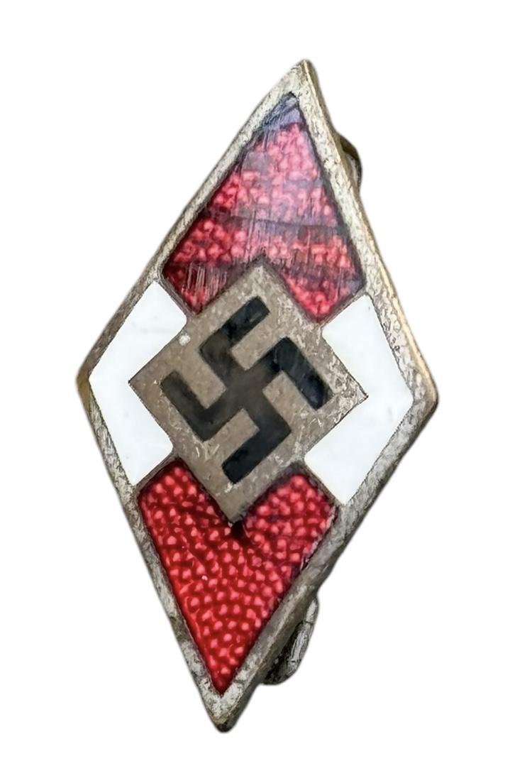 Hitler-Jugend (Diamond) Badge