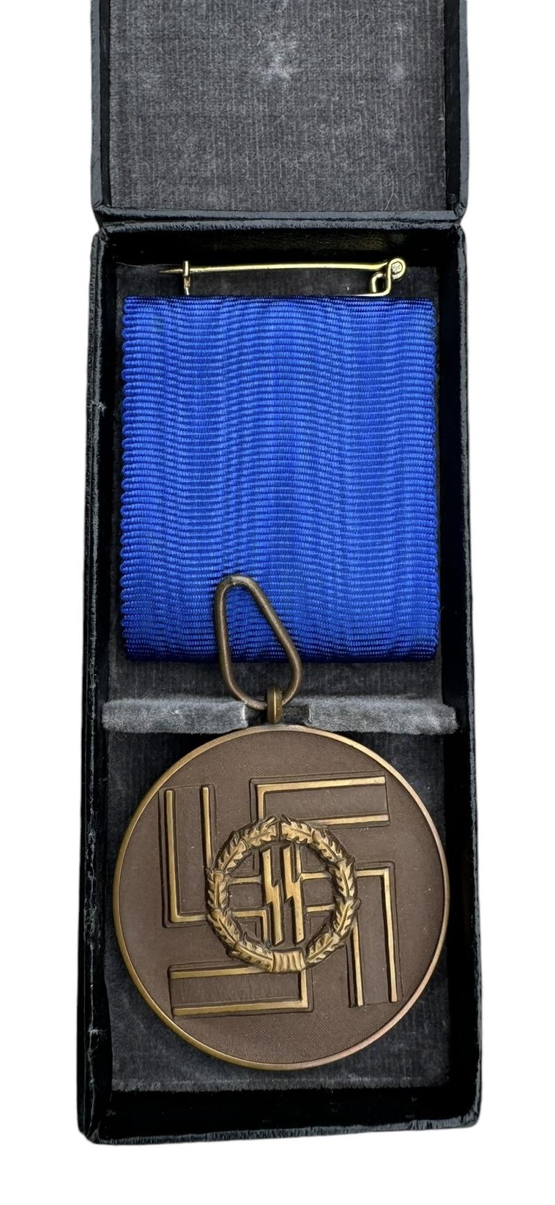 SS 8 Year Loyal Service Medal in original Case