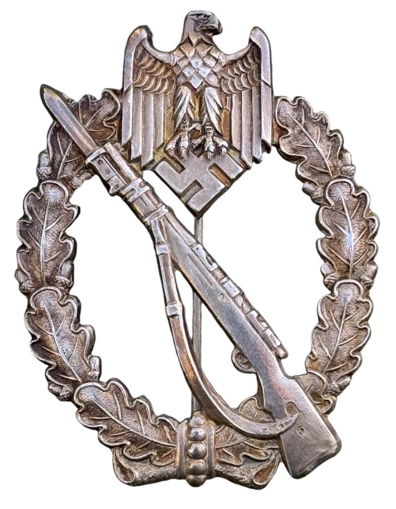 Infantry Assault Badge (IAB) Infanterie Sturm Abzeichen in Silver.