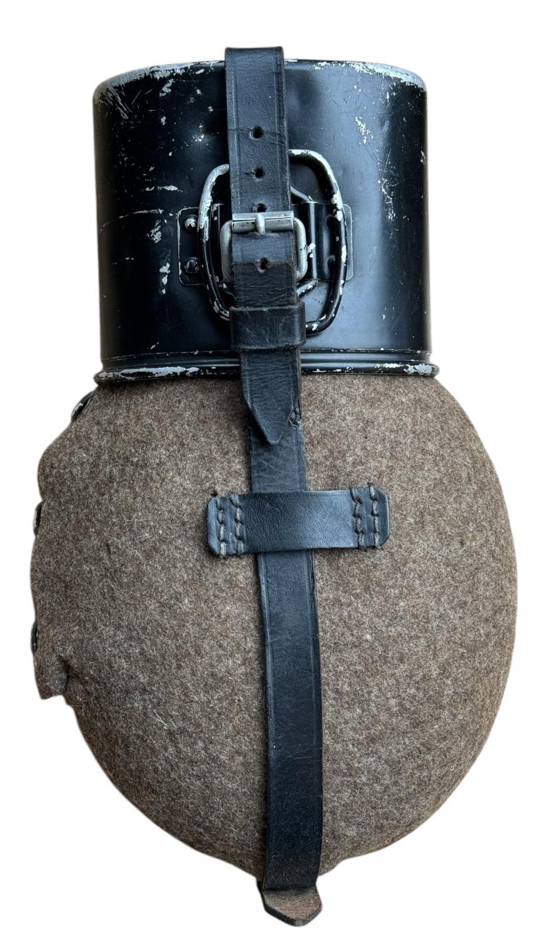 Wehrmacht M31 Canteen