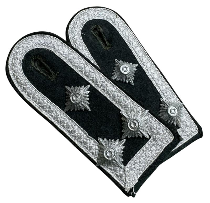 Wehrmacht Stabsfeldwebel Pionier Shoulder Boards
