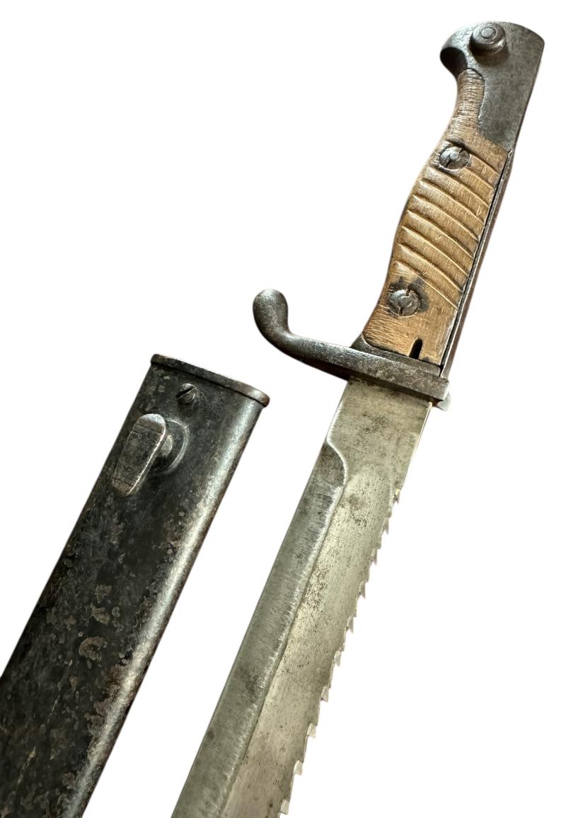 German WW1 Imperial Sawback Butcher Knife Bayonet