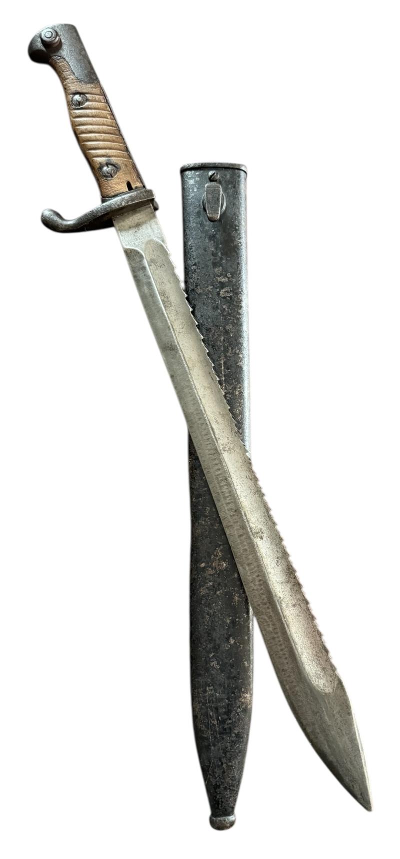 German WW1 Imperial Sawback Butcher Knife Bayonet