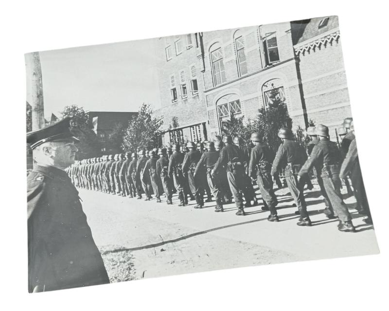Wehrmacht Press Photographe Anton Mussert and NSKK Volunteers