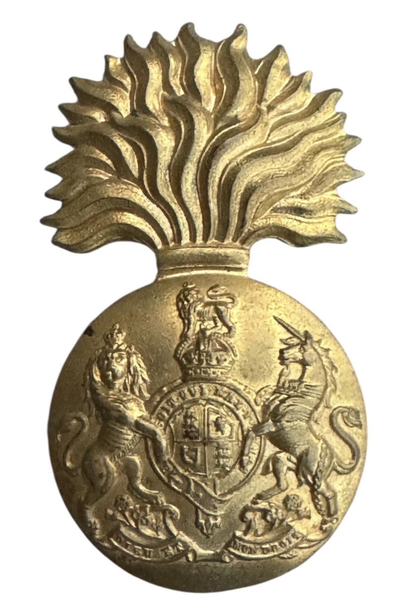 British WW2 metal Cap Badge (Royal Scots Fusiliers)