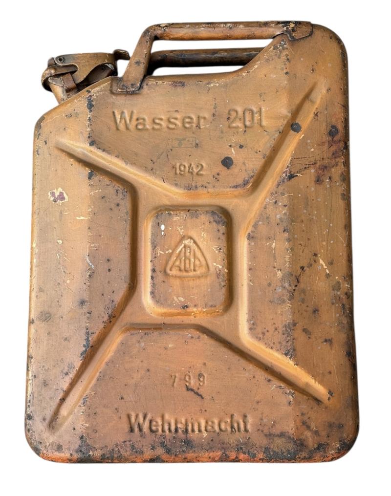 Wehrmacht Wasser Jerrycan in Tropical Camo