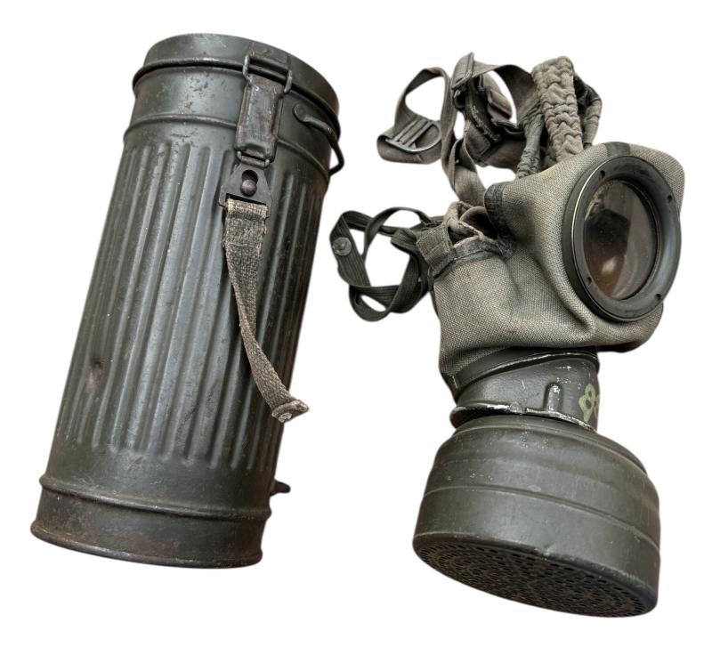 Wehrmacht M31 Gasmask & Cannister with Shrapnel