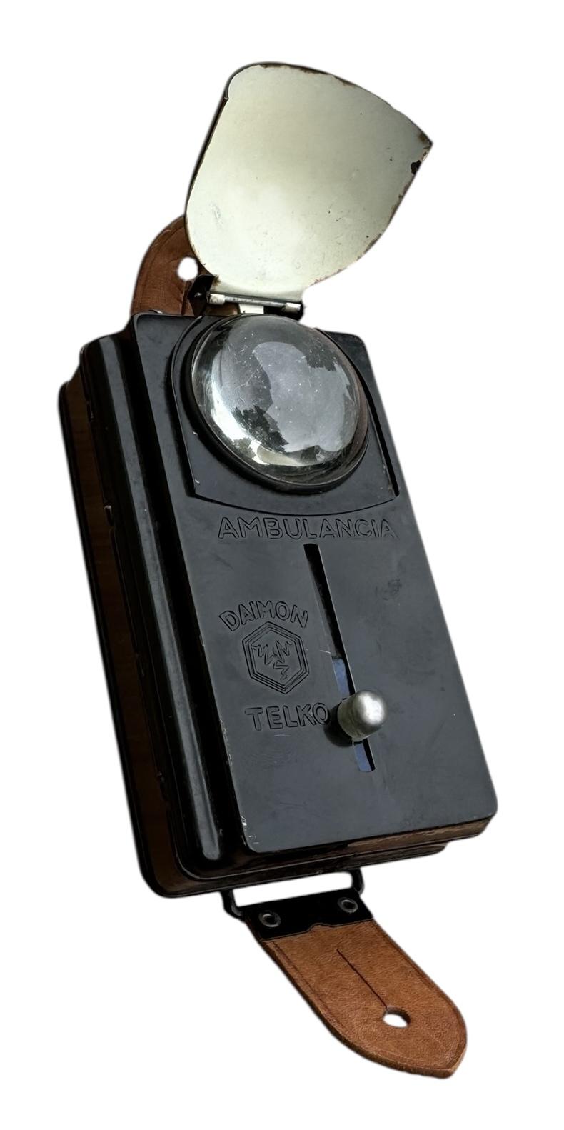 Wehrmacht Flashlight Daimon Telko (Ambulancia)