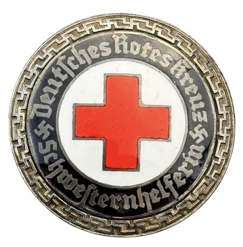 Deutsches Rotes Kreutz Helferin Badge