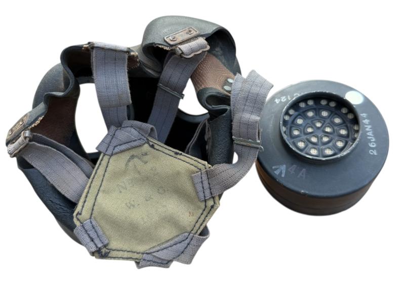 British WW2 Assault Gasmask
