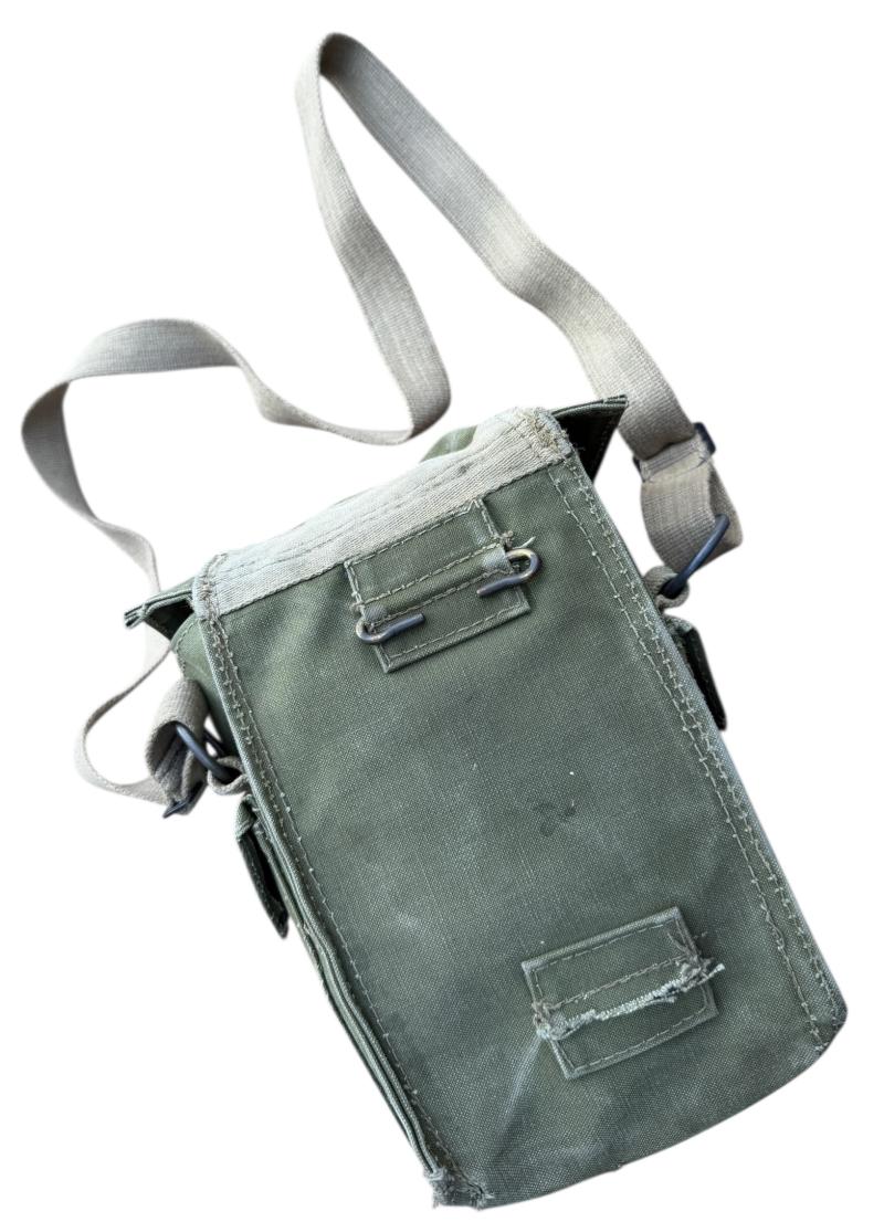 British WW2 Assault Gasmask