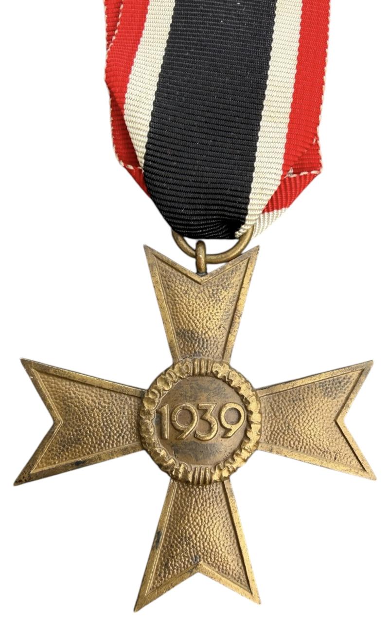 Kriegs Verdienste Kreutz (War Merrits Cross) 1939 without Swords