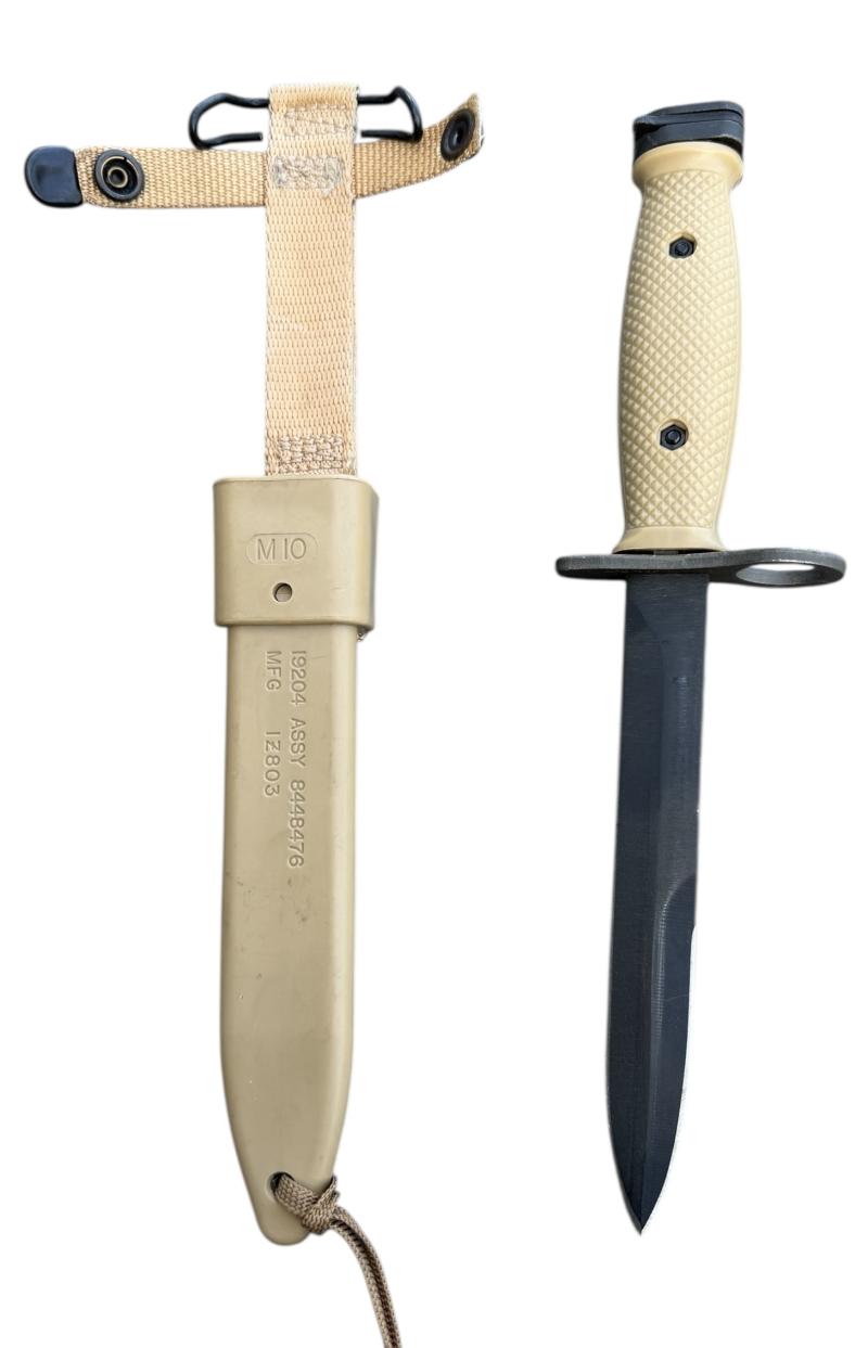 US M7 variant Bayonet for the M16