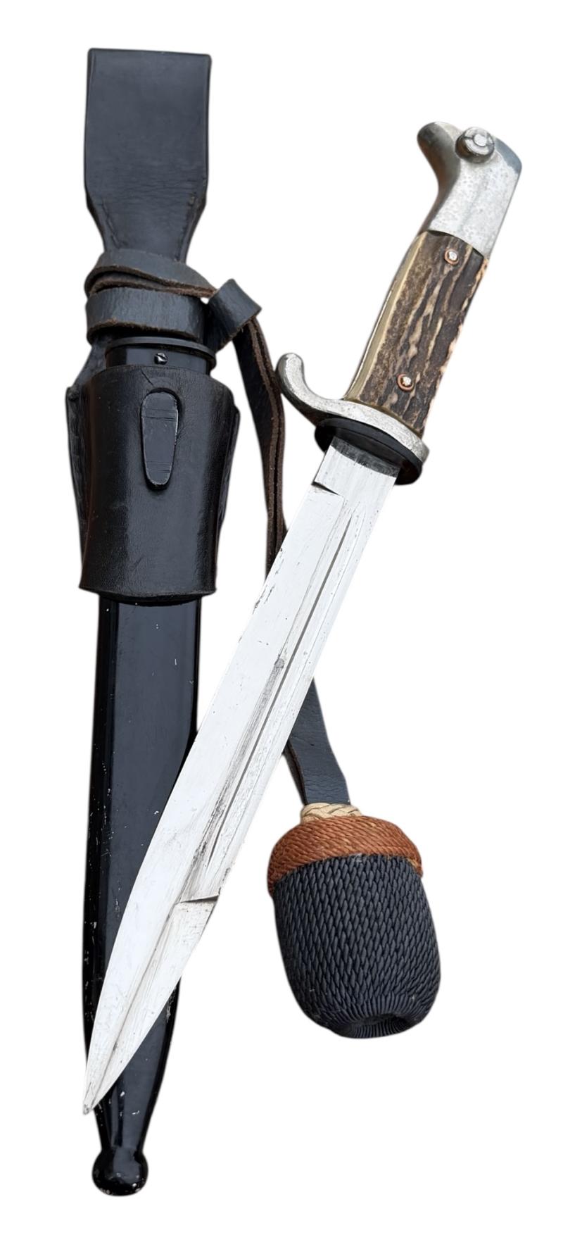 Wehrmacht Artillery Dress Bayonet (Stag Horn)