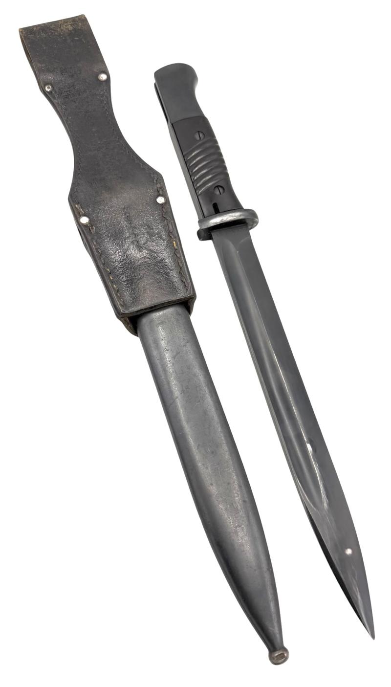 K98 Bayonet (Matching Numbers) & Frog