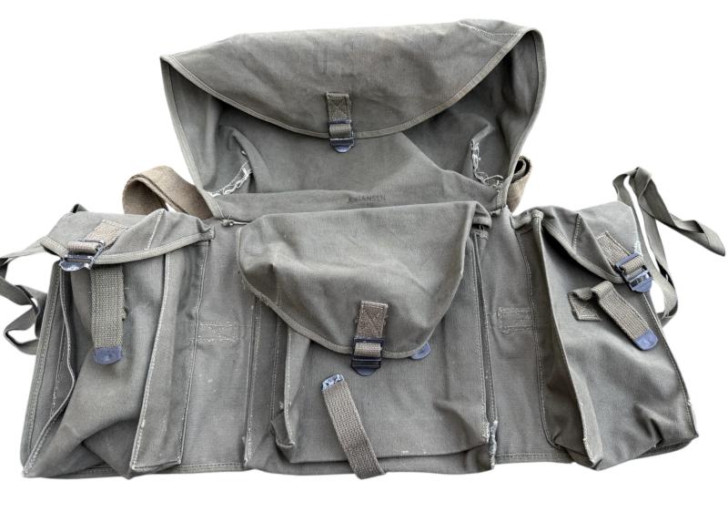 US WW2 Paratroopers Medic Pack