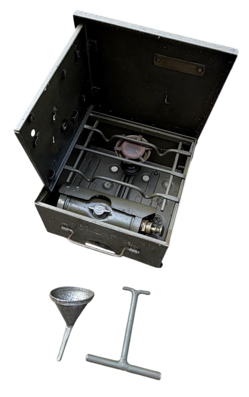 British WW2 Stove with original Pan (Safety Cooker)