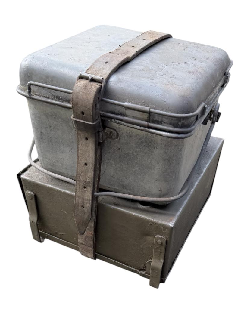 British WW2 Stove with original Pan (Safety Cooker)