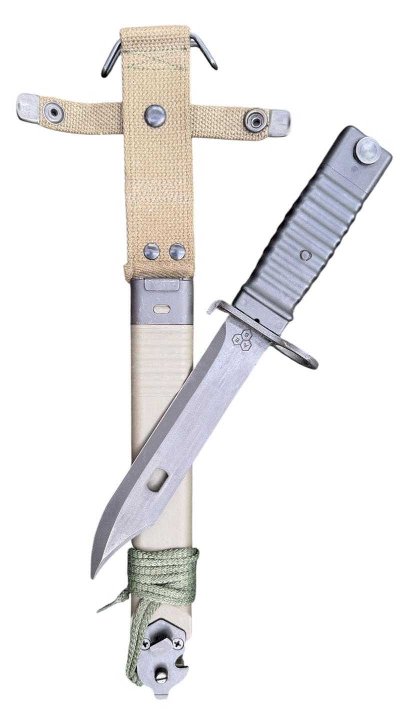 Swiss/German model 1970 KCB SIG 70 Bayonet