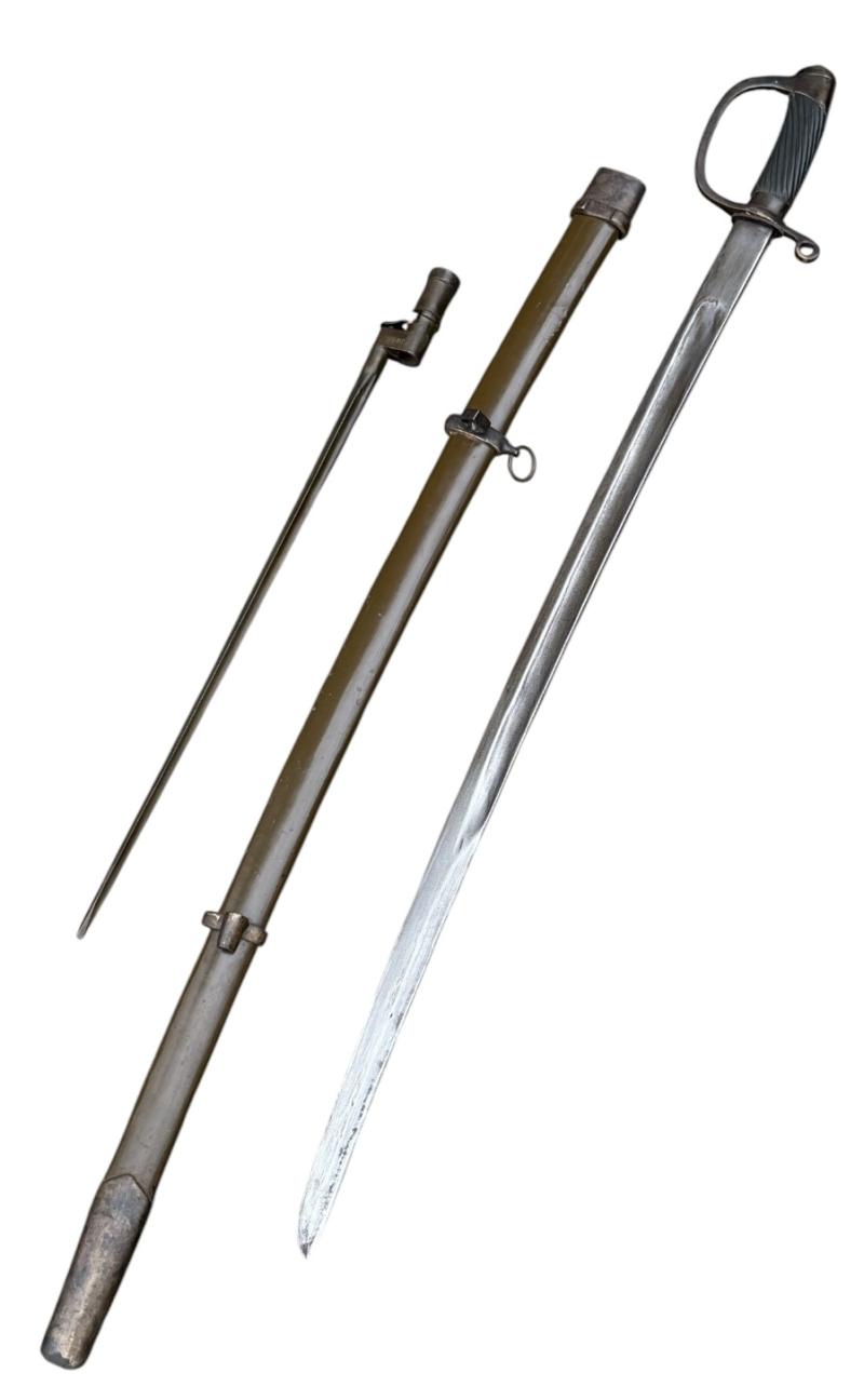 Soviet WW2 model 1881 Sword with Bayonet