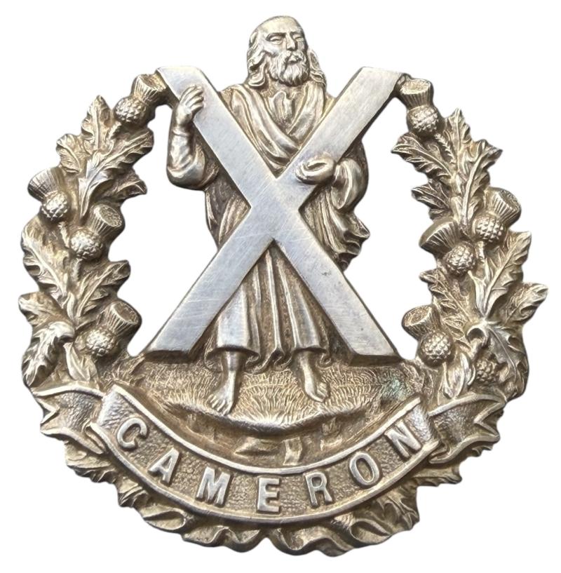British/Scottish WW2 Queen's Own Cameron Highlanders Cap Badge