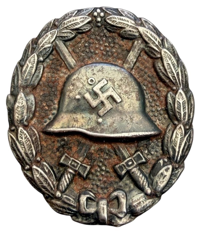 Transitional period Wound Badge Black