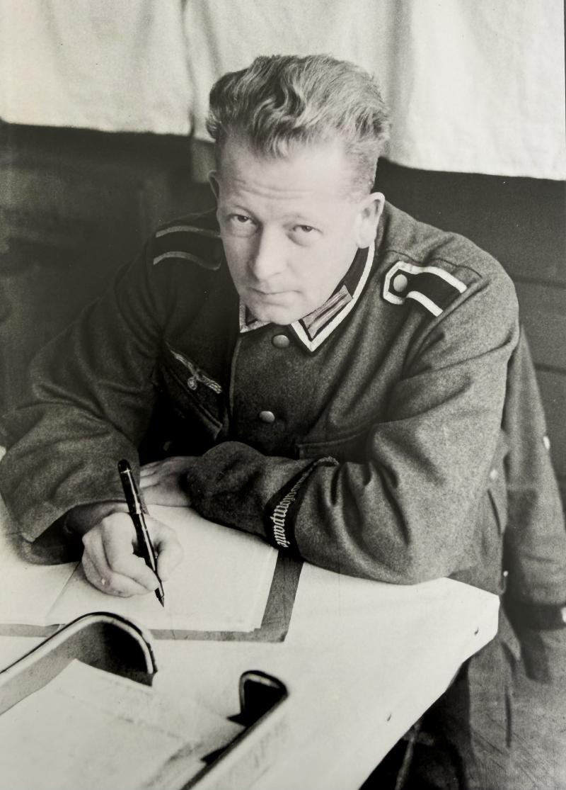 Very nice photograph of an Wehrmacht NCO of a Propagandacompanie