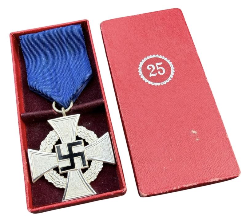 25 Years Loyal Service Medal