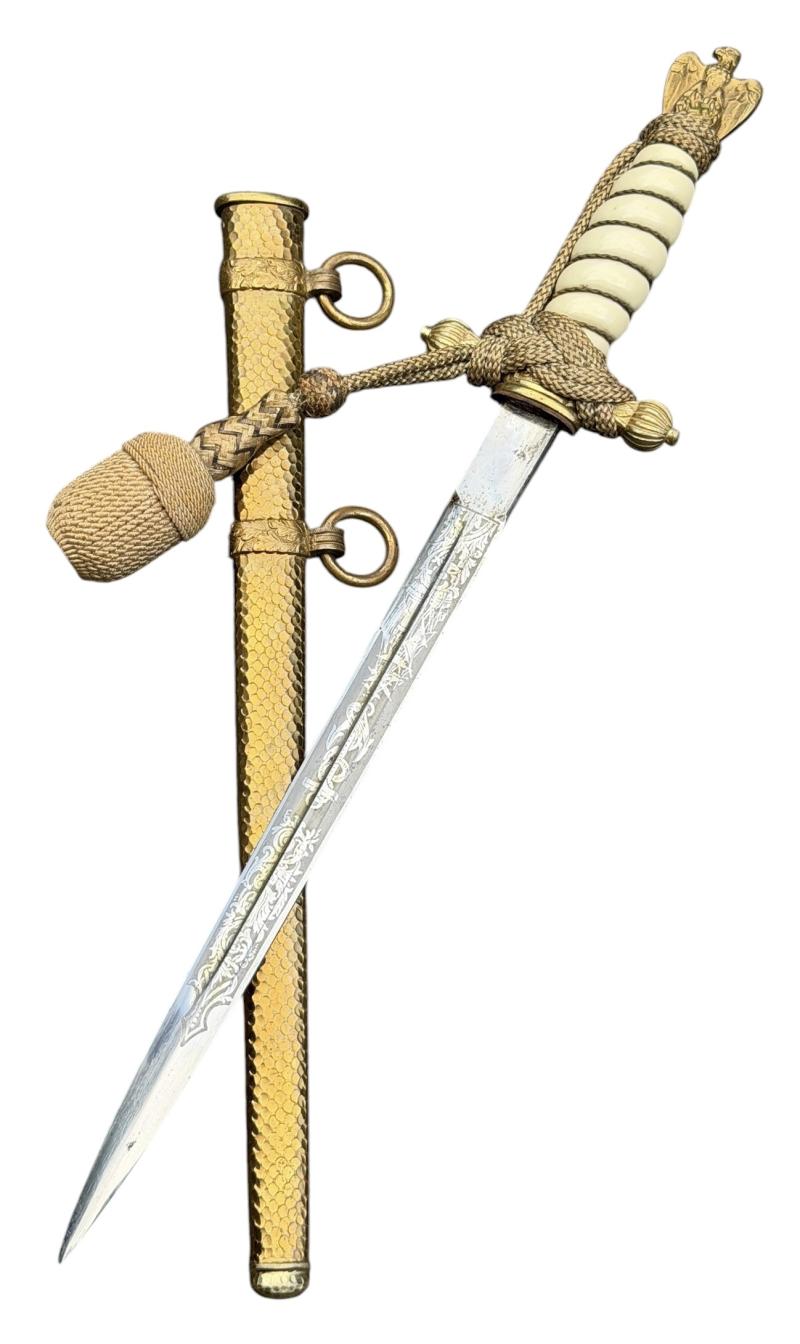 Kriegsmarine Dagger with Porte Pé and Hammered Finish Scabbard