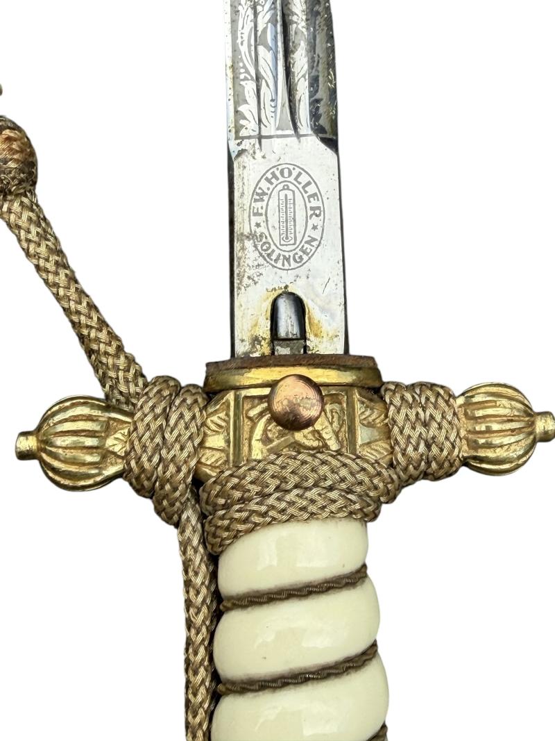 Kriegsmarine Dagger with Porte Pé and Hammered Finish Scabbard