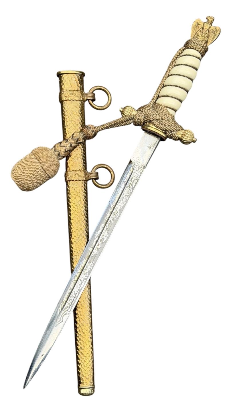Kriegsmarine Dagger with Porte Pé and Hammered Finish Scabbard