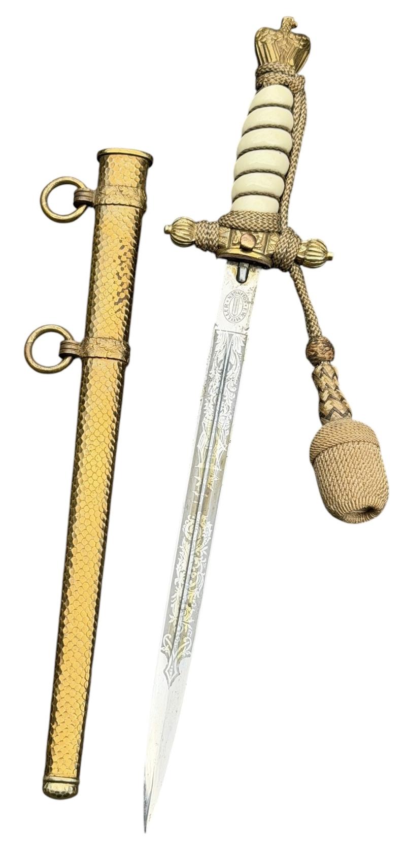 Kriegsmarine Dagger with Porte Pé and Hammered Finish Scabbard